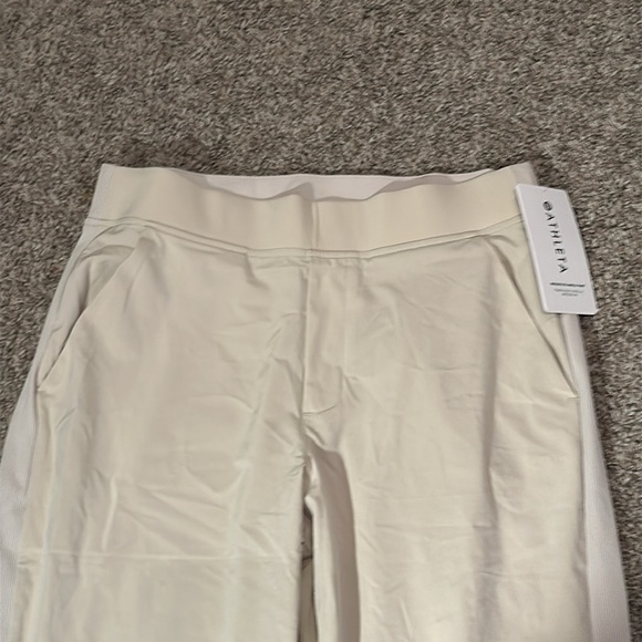 Athleta Pants Womens Size 10/P Brookyln Ankle Beige Lightweight Pull On / NWT - Picture 4 of 10